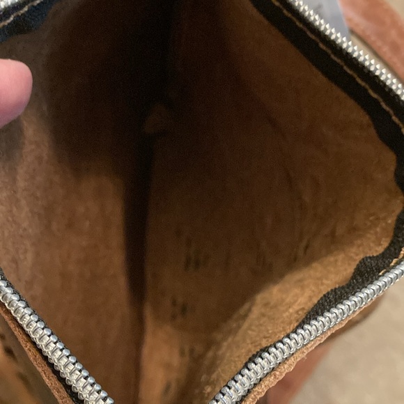 KateLynn Leatherworks Fringed Tucson Crossbody Bag NWT - Picture 6 of 7